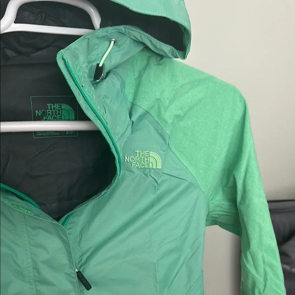 THE NORTH FACE | Two-Toned Mint Green Women's Windbreaker Size S - Picture 3 of 12